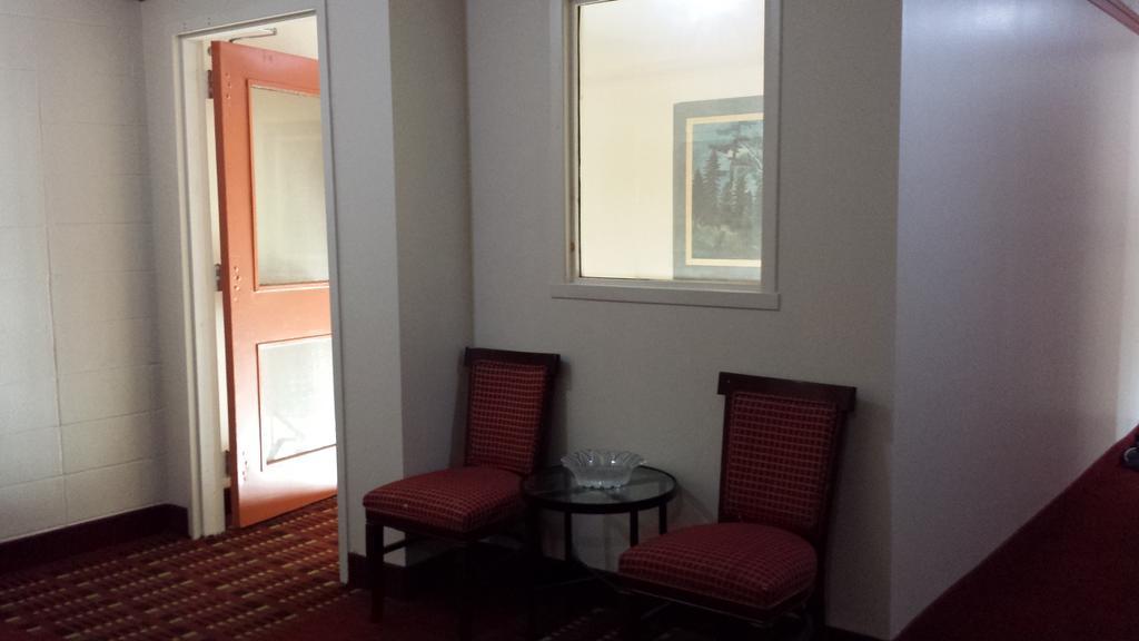 Midtown Hotel Parry Sound Εξωτερικό φωτογραφία