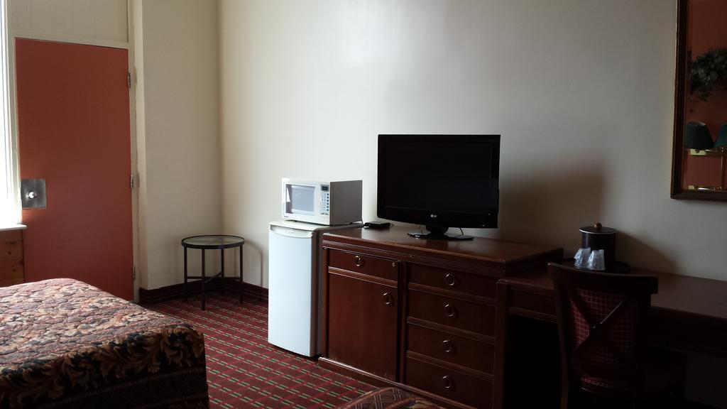 Midtown Hotel Parry Sound Εξωτερικό φωτογραφία